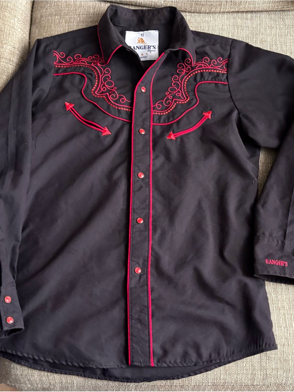 Ranger's Charro Black Long-Sleeve Western Shirt with Red Embroidery. Size 12